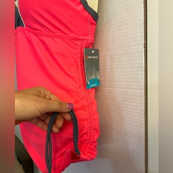 Free Country women’s color block tankini swim suit top only NWT Sz S 4/6. M4 - Picture 4 of 7